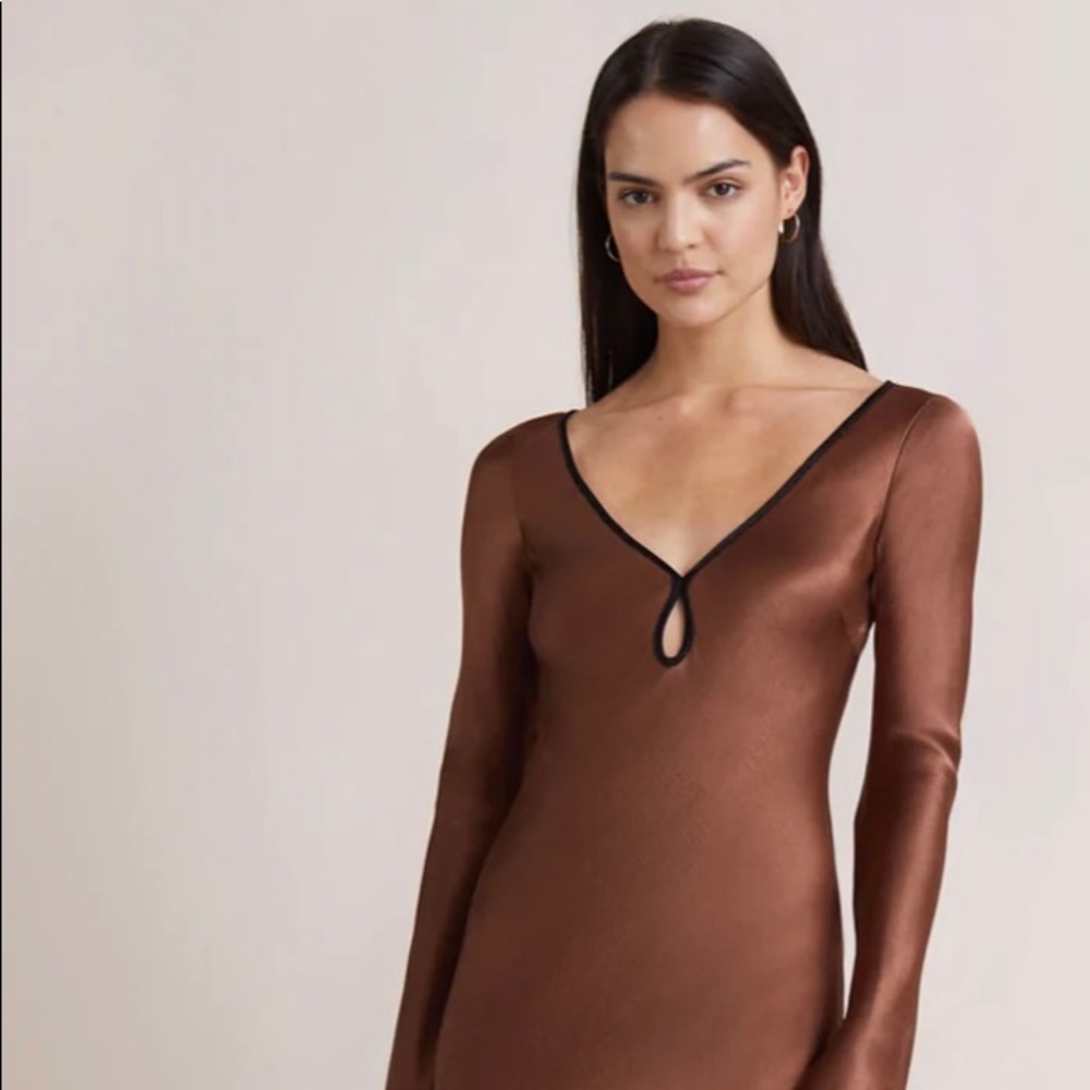 ANNIKA LONG SLEEVE MAXI DRESS